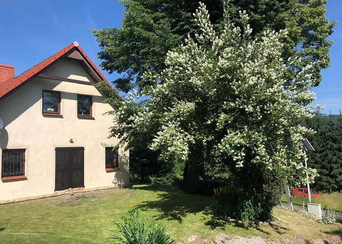 Dom W Rzeczce Góry Sowie *