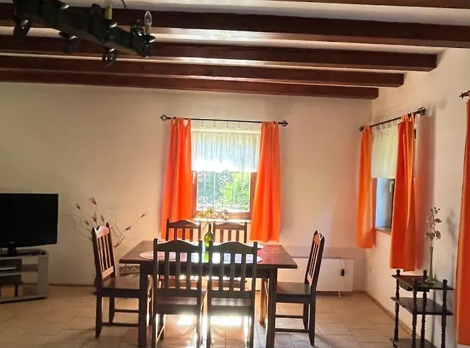 Dom W Rzeczce Góry Sowie Dom wakacyjny *